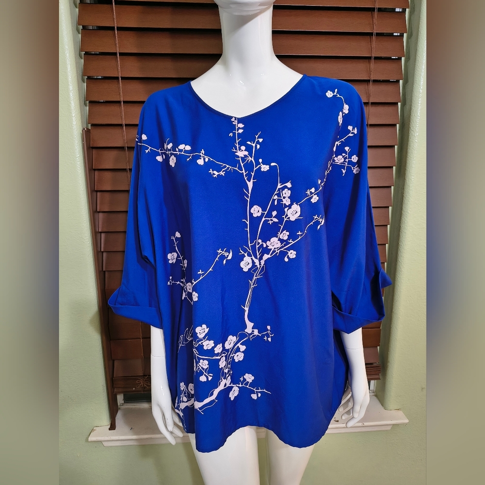 Blue Floral Print Women's Top - Relaxed Fit
